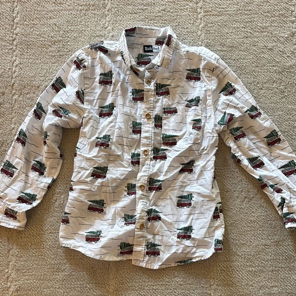 Green and White Casual Button Down Shirt with Artistic Print